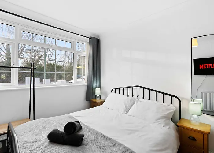 Hillbarn Studio Free Parking & Private Patio