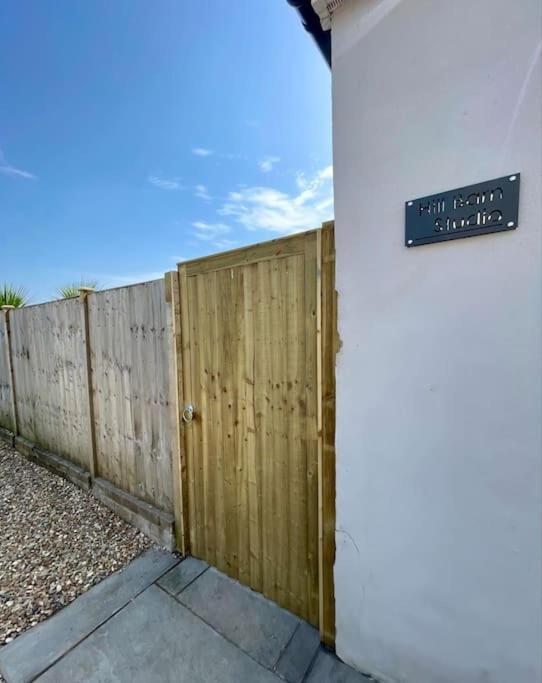 Apartment Hillbarn Free Parking & Private Patio